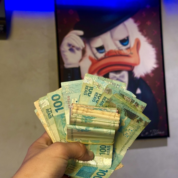 5 mil ? na conta ou iPhone 14 lacrado ?